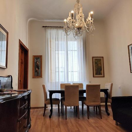 Accanto Al Duomo فلورنس المظهر الخارجي الصورة